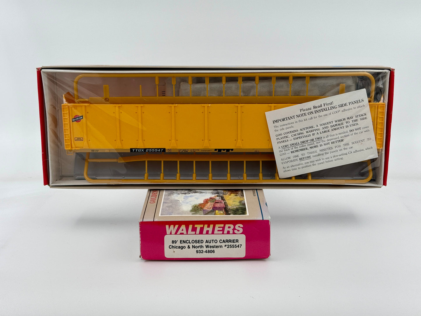 Walthers, HO scale, 89' Enclosed Auto Carrier, Chicago and Northwestern (CNW) Kit, 255547, 932-4806, Factory Sealed