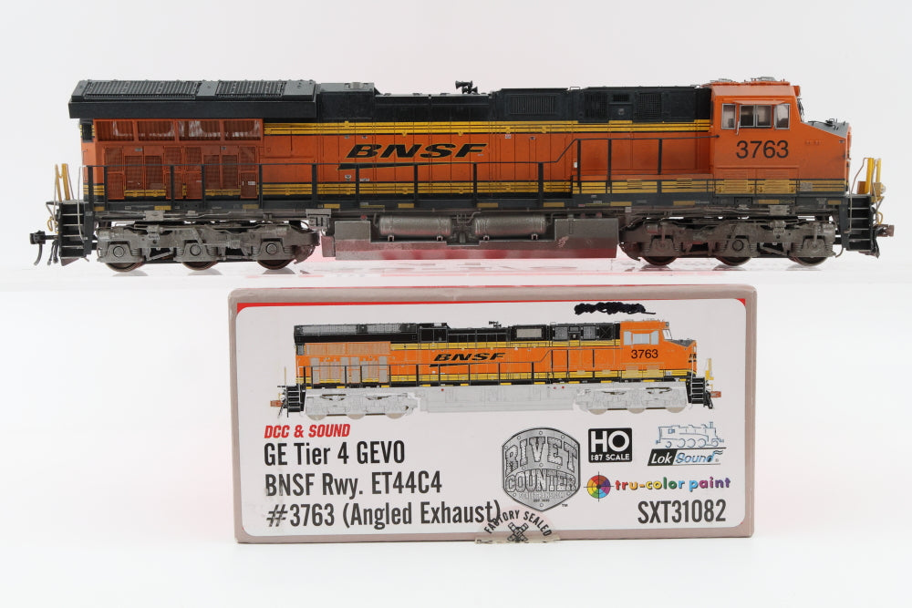 Scale Trains, Rivet Counter, HO scale, BNSF ET44C4 3763 (Angled Exhaust) DCC with sound, SXT31082, Weathered, preowned