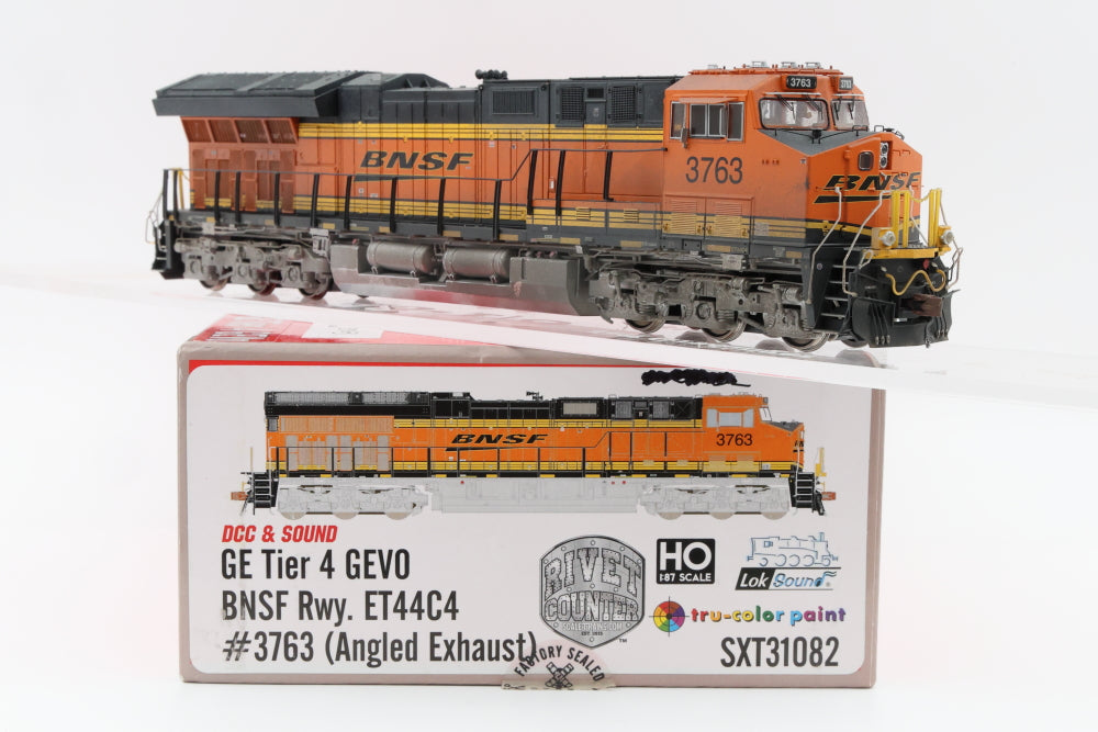 Scale Trains, Rivet Counter, HO scale, BNSF ET44C4 3763 (Angled Exhaust) DCC with sound, SXT31082, Weathered, preowned