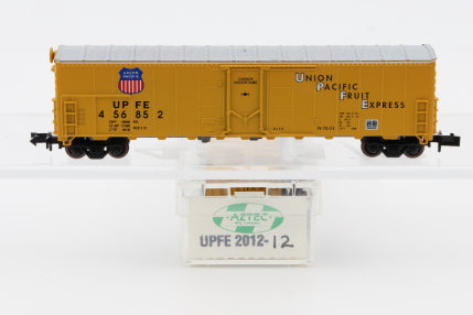 Aztec N scale Union Pacific UPFE 50ft Reefer, 456852, Rapido style couplers, UPFE 2012-12