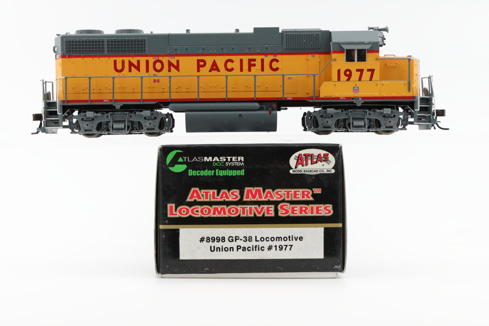 Atlas Master Locomotive Series HO scale EMD GP38 Union Pacific #1977, #8998