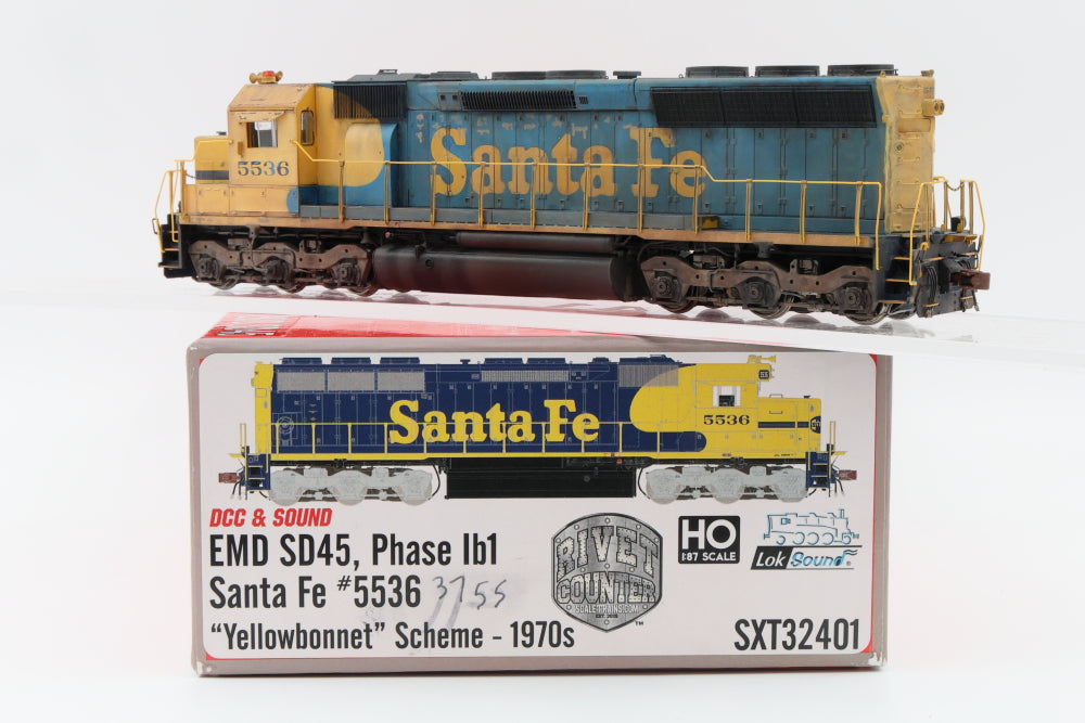 Scale Trains, Rivet Counter, HO scale, Santa Fe (ATSF) SD44 5536, Phase Ib1 "Yellowbonnet"Scheme-1970's, DCC with sound, SXT32401, Professional Weathered, preowned