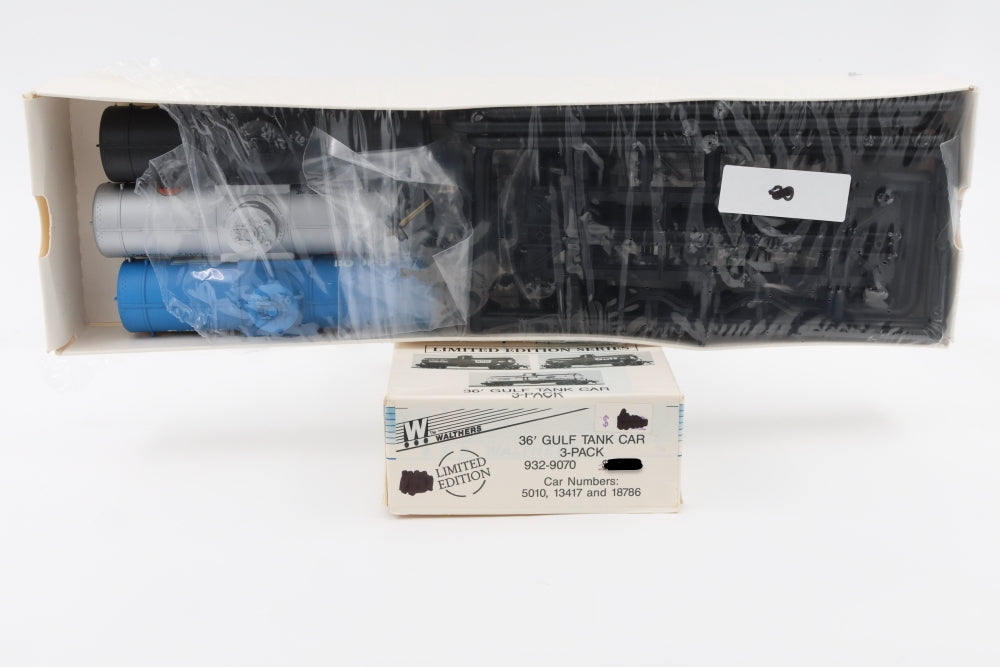 Walthers, HO scale, 36' Gulf Tank Car 3-pack kits, car numbers 5010,13417,18786, 932-9070, partly opened factory seal, appears complete