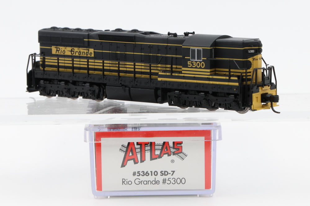 Atlas N scale Rio Grande (DRGW) EMD SD7 5300, DC, Kadee style couplers, new in box, Pre-owned, never used, #53610