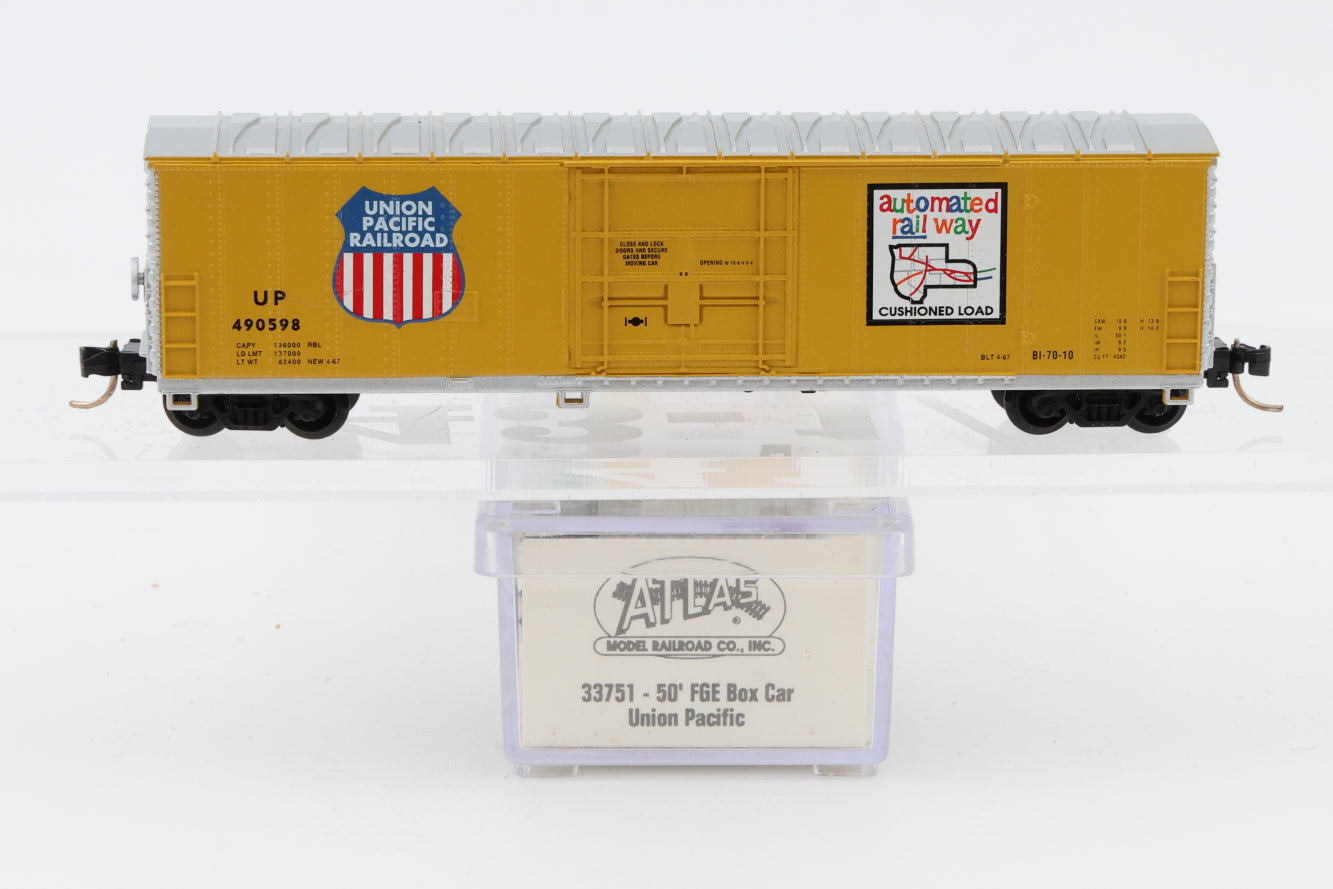 Atlas N scale Union Pacific (UP) 50ft FGE Single Door, Box car, Micro-Trains couplers, 490598, 33751