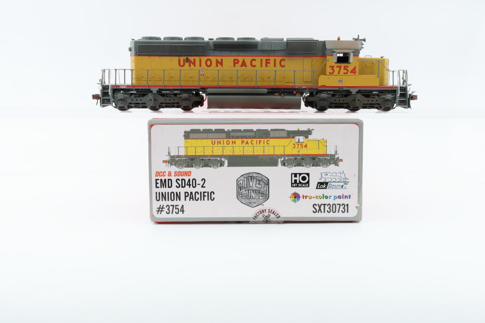 Scale Trains, Rivet Counter, HO scale, Union Pacific (UP) SD40-2 3754 DCC with sound, SXT30731, Weathered, preowned