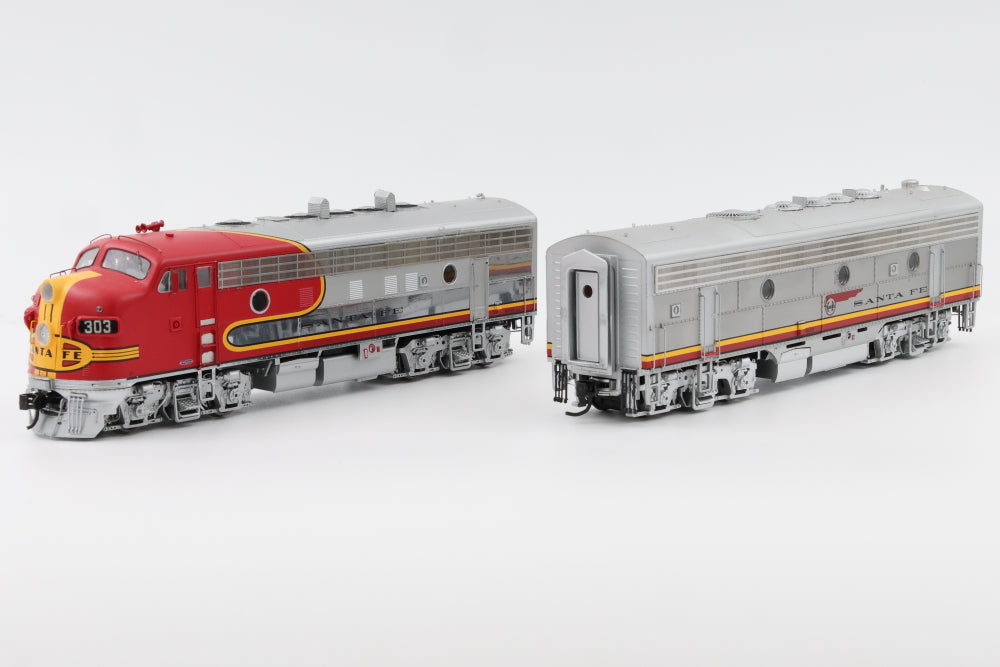 Walthers-Proto 2000 HO scale Santa Fe (ATSF) F7A 303 and F7B, Both DCC; Only one with Sound, Pre-owned, used, no original box