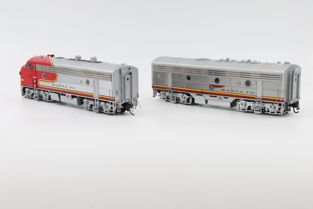 Walthers-Proto 2000 HO scale Santa Fe (ATSF) F7A 303 and F7B, Both DCC; Only one with Sound, Pre-owned, used, no original box