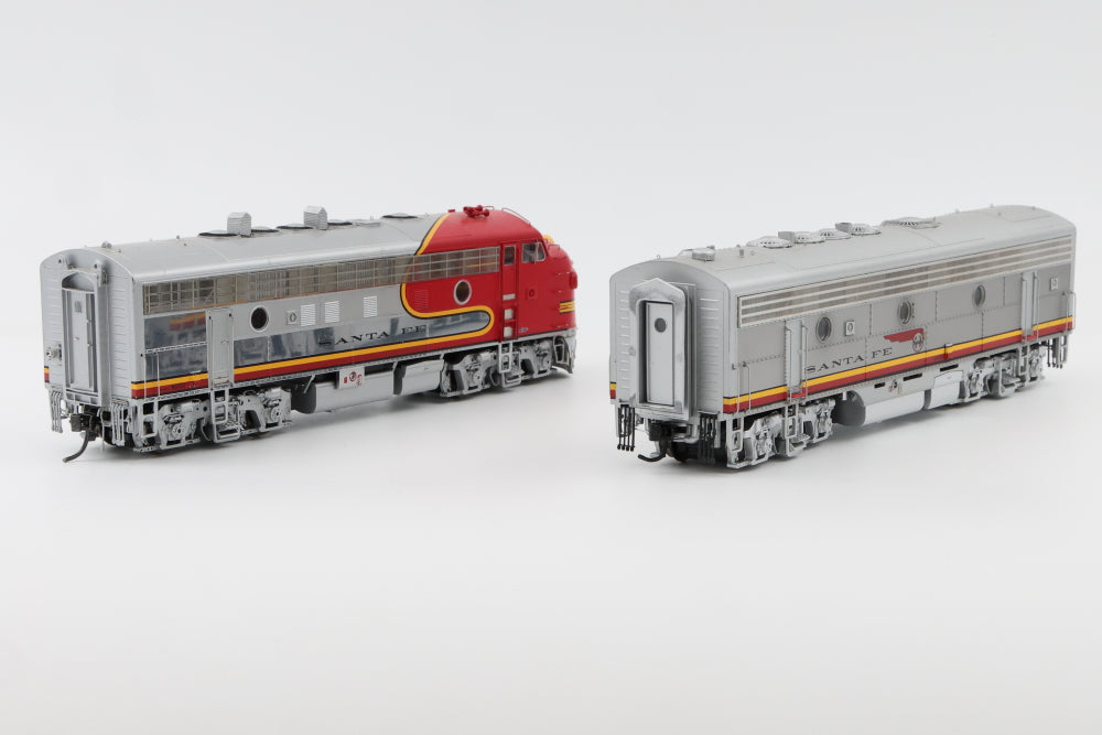 Walthers-Proto 2000 HO scale Santa Fe (ATSF) F7A 303 and F7B, Both DCC; Only one with Sound, Pre-owned, used, no original box