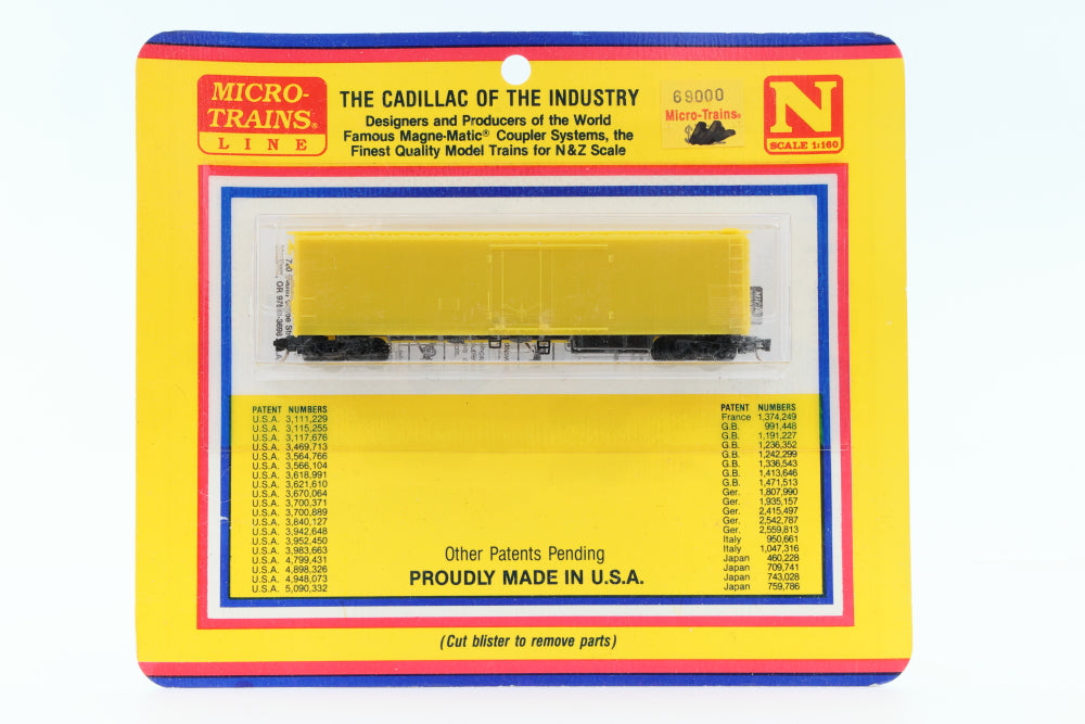 Micro Trains Line Undecorated 51 3 3/4' Riveted Side Reefer, 69000
