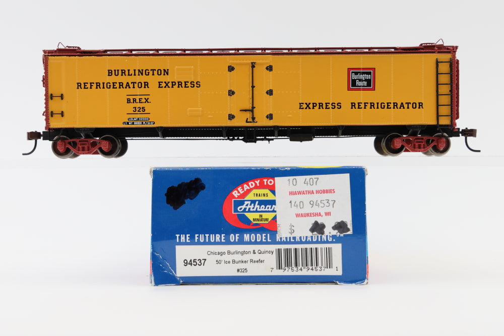 Athearn Ready to Run Chicago Burlington and Quincy 50' Ice Bunker reefer #325, ATH94537