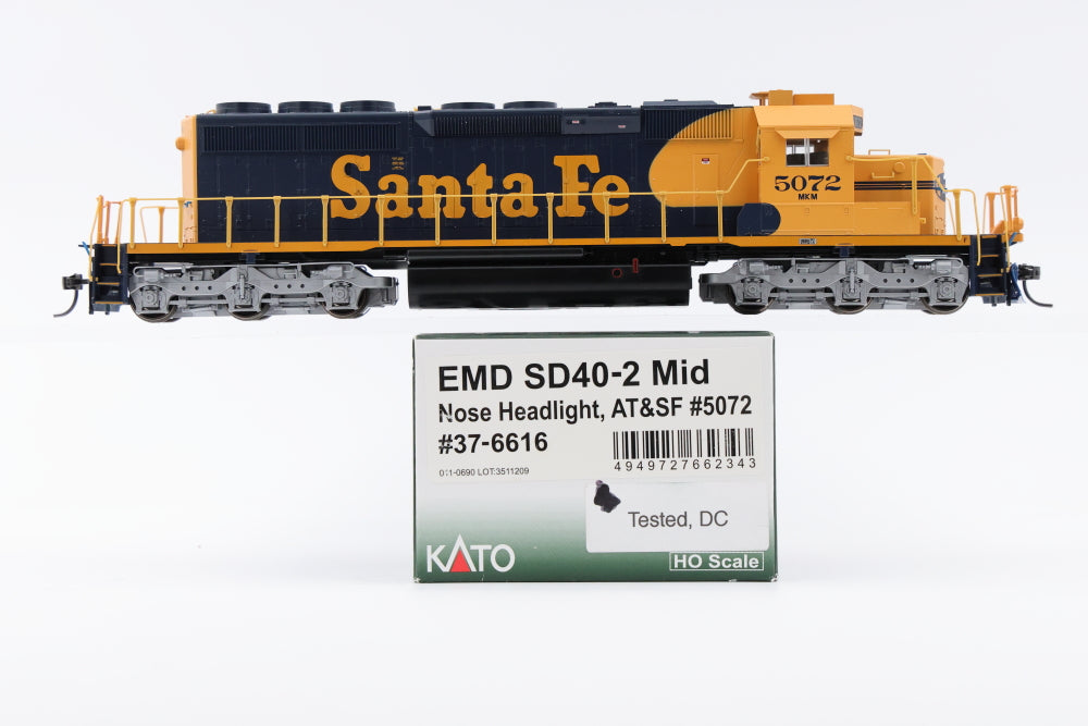Kato HO scale EMD SD40-2, Santa Fe, Mid, Nose Headlight , MKM sub lettering, 5072, 37-6616, DC, used