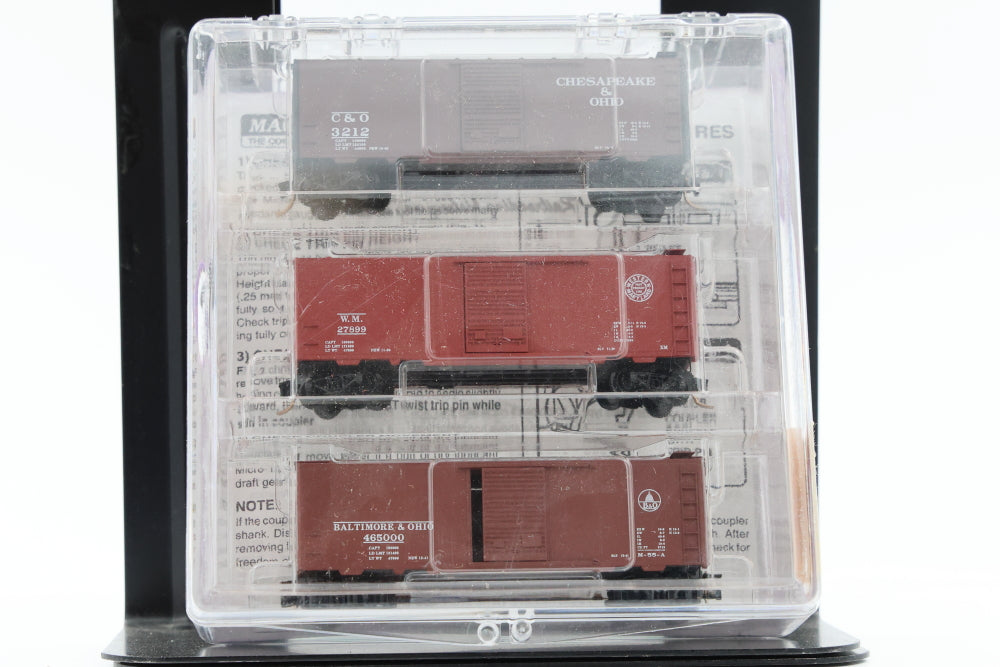 Micro Trains Line "The Cat Pack", Chessie System/C&O, B&O, WM, 40' Standard Box Car, Single door 3 pack, 20276-2