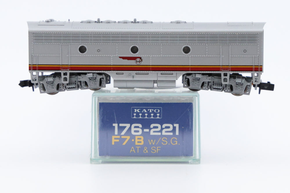 Kato N scale Santa Fe F7B, w/S.G., no number, DC, Kadee couplers, new in box, Pre-owned, never used, 176-221