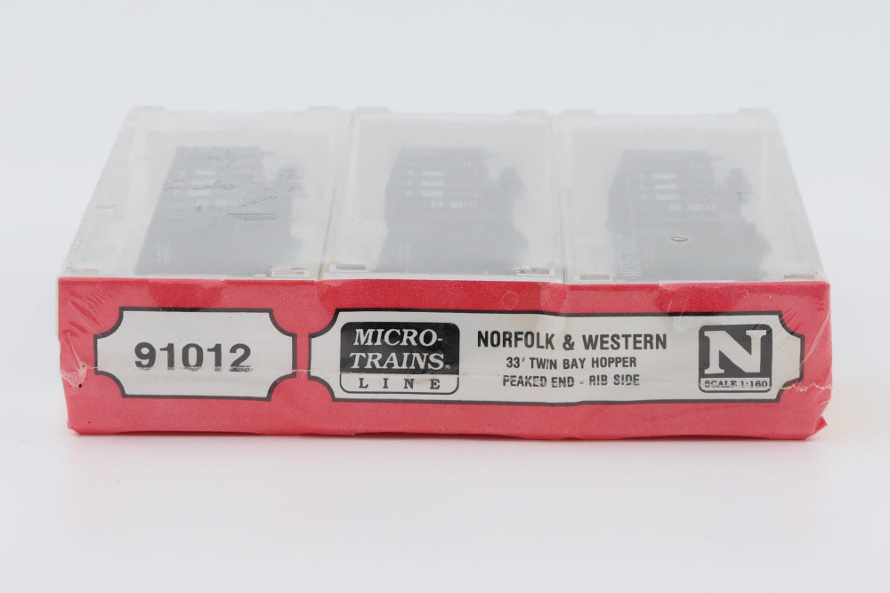 Micro Trains Norfolk and Western RR 3 Pack, 33ft Twin Bay Hopper cars, Peaked end, Rib Side, #38221,38360,38482 91012