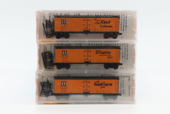 Micro Trains Line Santa Fe SFRD 40ft Double Sheathed Wood Reefer cars, 3 pack, #47242