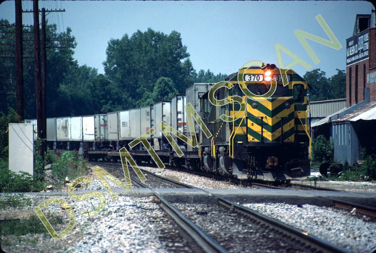 Original Kodachrome Slide, MKT GP39-2 370 lead the nouthbound Texas Special at Rosedale, Kansas City, KS,