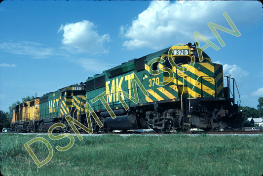Original Kodachrome Slide, MKT GP39-2 370 with train #503 power at Wellington, KS.