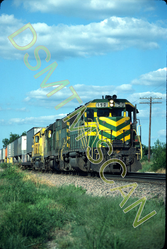 Original Kodachrome Slide, MKT GP40 190 leads train #103, waiting for signal at Lenexa, KS on BN Trackage rights.