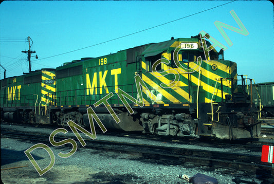 Original Kodachrome Slide, MKT GP40 198 roster at Bellmead engine house, Bellmead, TX