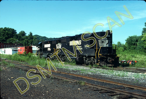 Original Kodachrome Slide, NS GP38-2 5244 at Jelico, KY 7/7/87