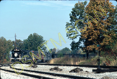 Original Kodachrome Slide, Illinois Central SD40-2 6060 leads a coal train at Paducah, KY 10/15/89