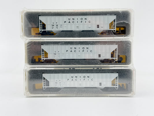 Precision Masters N scale Union Pacific (UP) Covered Hopper, 3 car set, preowned, new in box, factory sealed, #1701
