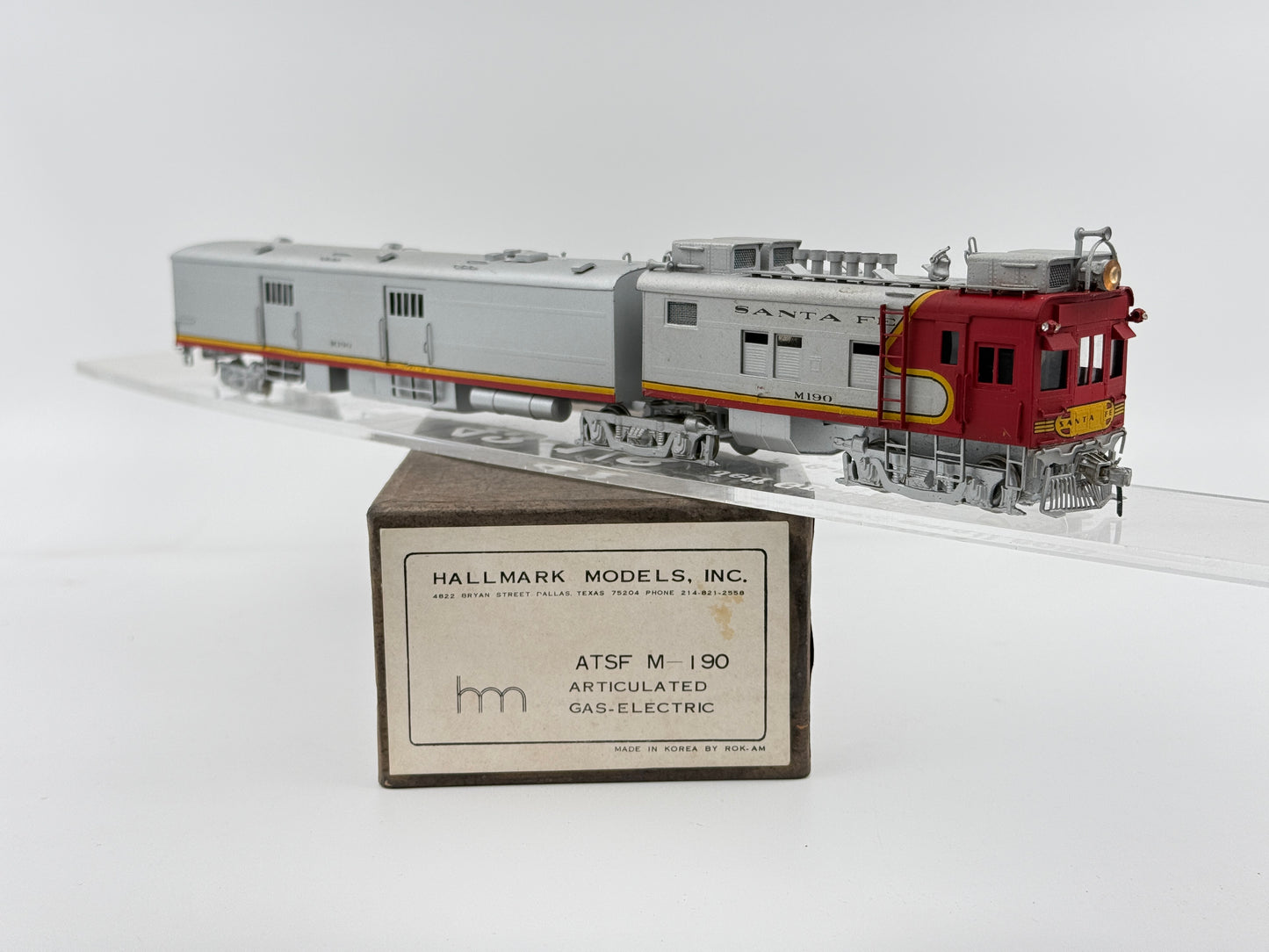 Hallmark Models Inc, HO scale Brass Santa Fe (ATSF) M-190 Articulated Gas Electric #1150, Original box, Custom Painted, pre-owned, DC, tested and runs