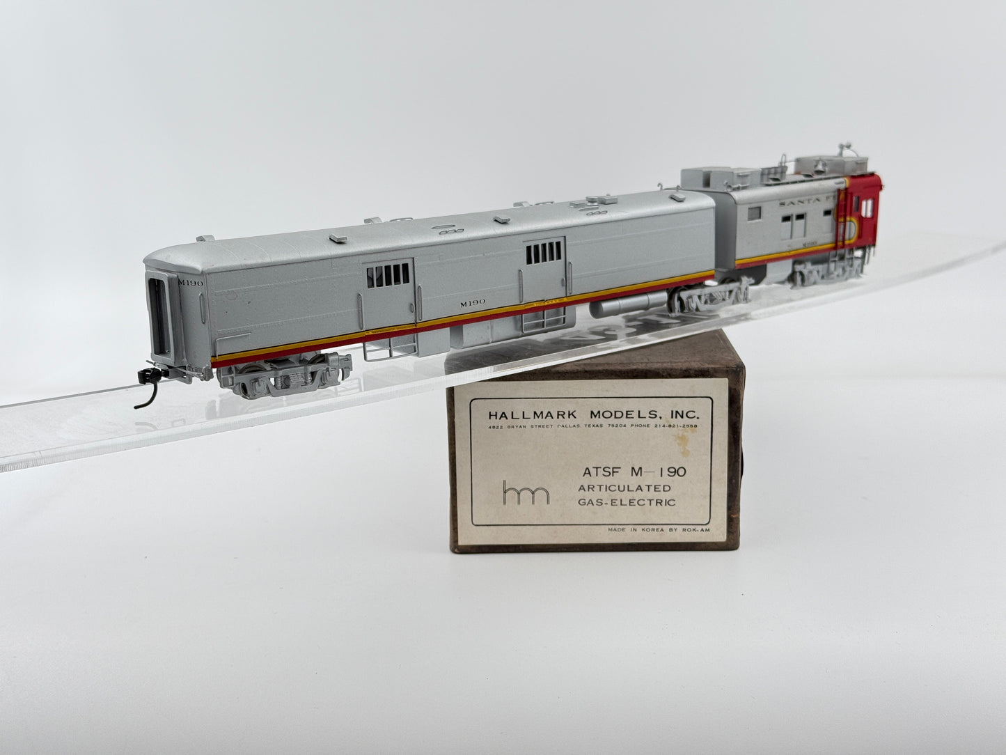 Hallmark Models Inc, HO scale Brass Santa Fe (ATSF) M-190 Articulated Gas Electric #1150, Original box, Custom Painted, pre-owned, DC, tested and runs
