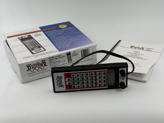 Digitrak DT500D Loconet Duplex Super Throttle, original box and manual, Pre-owned, tested and works as intended.