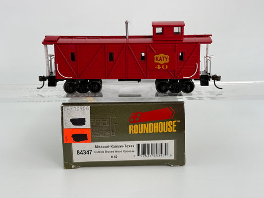 Roundhouse, Missouri-Kansas-Texas Outside braced Wood Caboose, #40, 84347&nbsp;