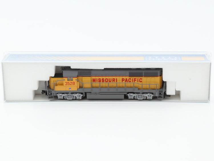 Kato EMD GP50 Missouri Pacific lettered Union Pacific Paint 3528 #176-043