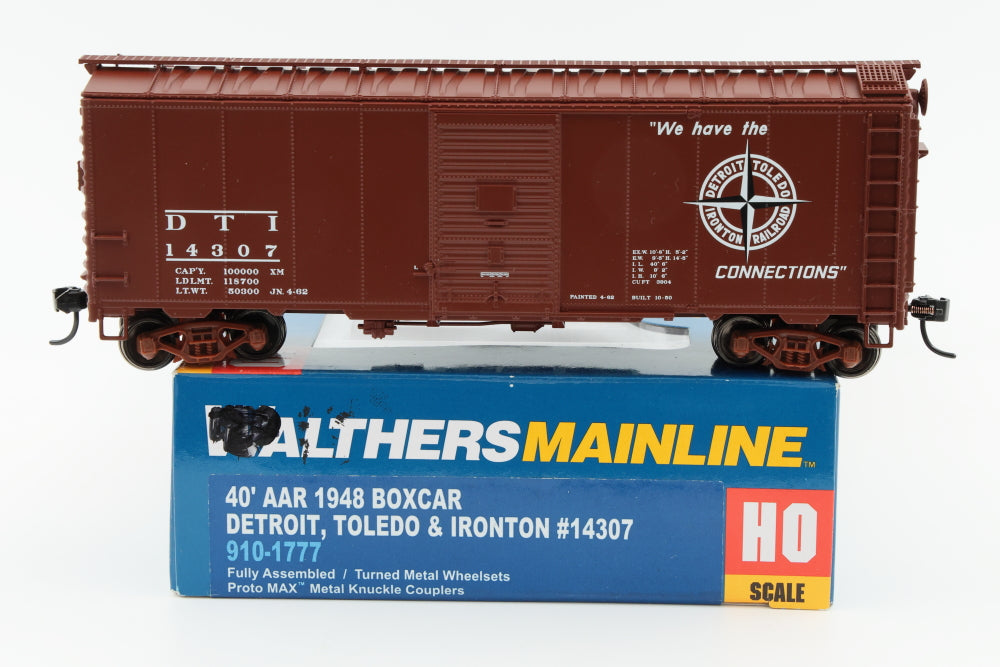 Walthers Mainline, HO scale, Detroit, Toledo, and Ironton (DT&I) 40' AAR 1948 Boxcar, 14307, 910-1777, pre owned, NIB