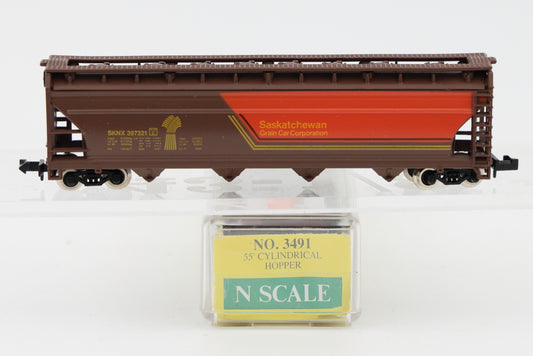 Model Power, N scale, SKNX, Saskatchewan Grain car Company 55' Cylindrical 4 bay Covered hopper, Rapido style couplers, No.3491