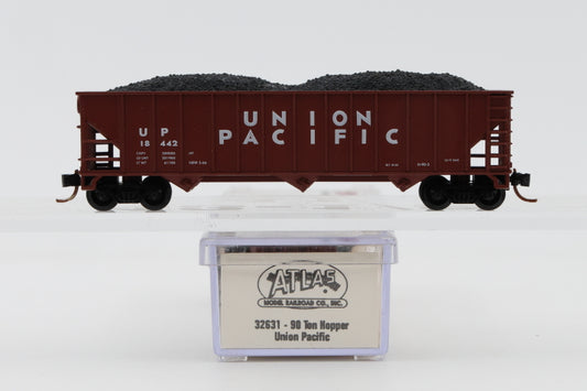 Atlas N scale 90 ton Hopper 18442, with coal load, with Kadee couplers, 32631