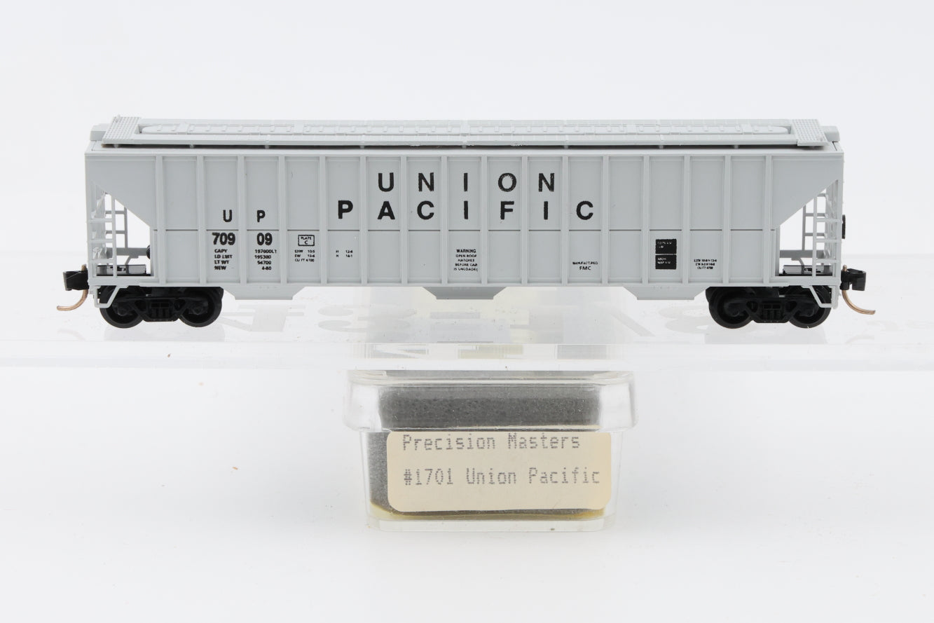 Precision Masters, N scale, Union Pacific (UP) 3 Bay Covered Hopper, Micro-trains couplers (and trucks?), 70909, 1701