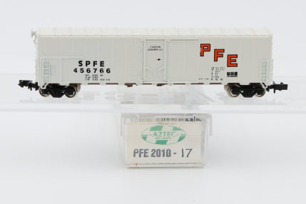 Aztec N scale Southern Pacific SPFE 50ft Reefer, 456766, Rapido style couplers, PFE 2010-17