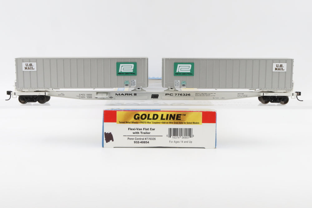 Walthers Gold Line, HO scale, Penn Central (PC) Flex Van Flat car with trailers, 776326, 932-40854