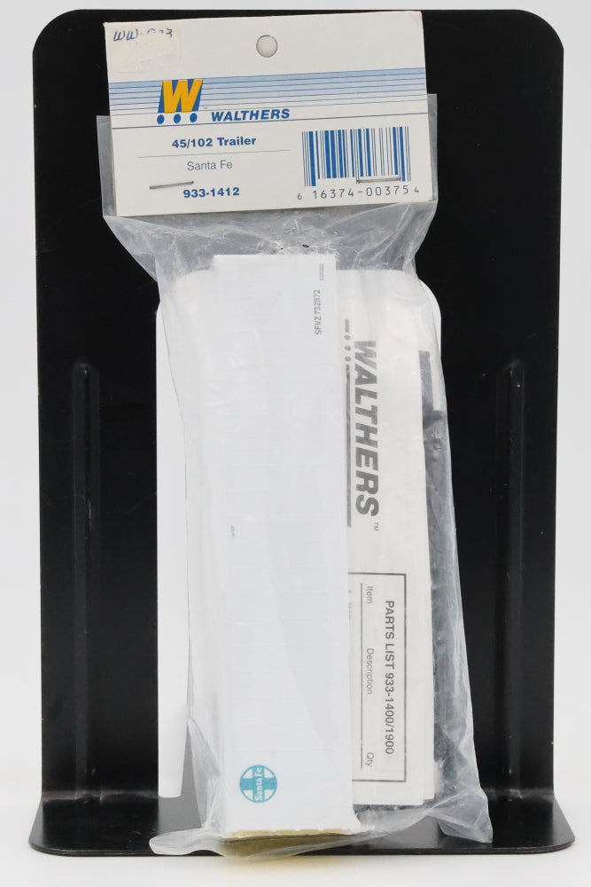 Walthers, HO scale, 45/102 Trailer, Santa Fe, Factory sealed, 933-1412, trailer has yellow end