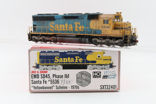 Scale Trains, Rivet Counter, HO scale, Santa Fe (ATSF) SD44 5536, Phase Ib1 "Yellowbonnet"Scheme-1970's, DCC with sound, SXT32401, Professional Weathered, preowned