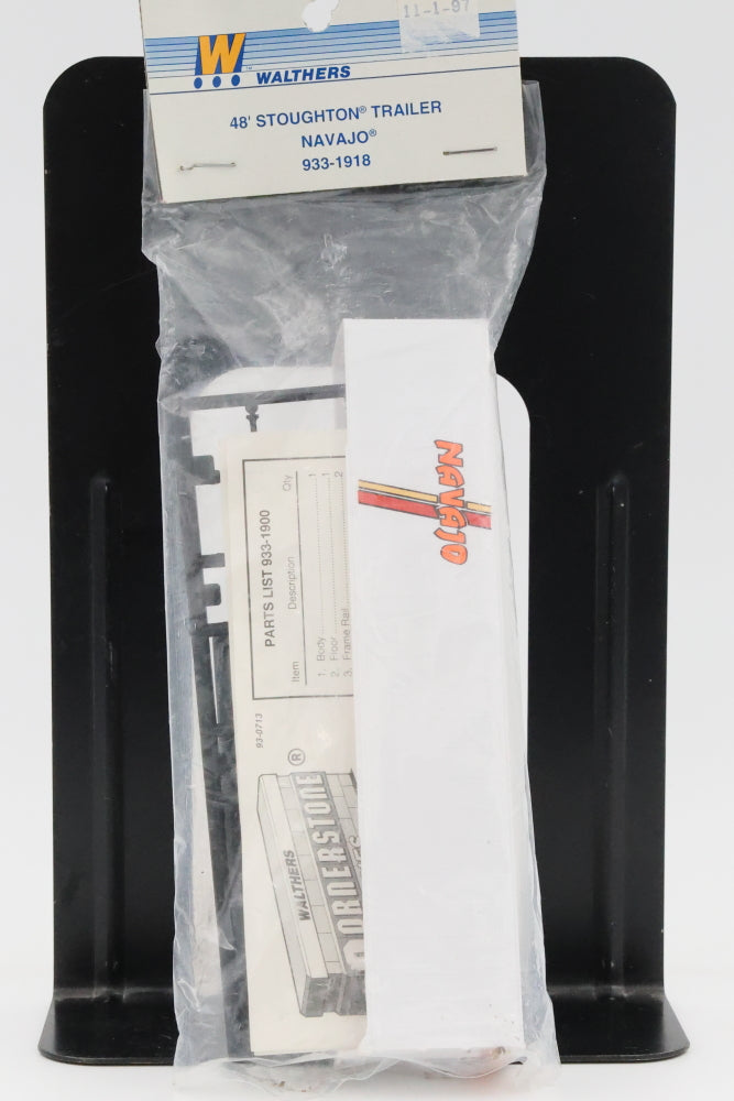 Walthers, HO scale, 48' Stoughton Trailer, Navajo, Factory sealed, 933-1913