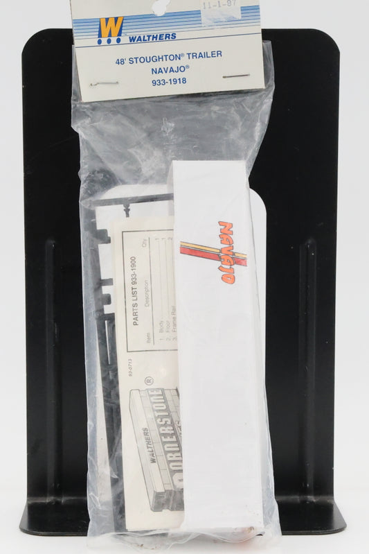 Walthers, HO scale, 48' Stoughton Trailer, Navajo, Factory sealed, 933-1913
