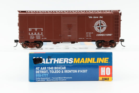 Walthers Mainline, HO scale, Detroit, Toledo, and Ironton (DT&I) 40' AAR 1948 Box Car, 14307, 910-1777