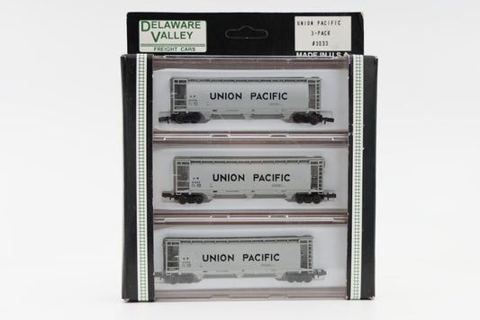 Delaware Valley Freight Car Corp N scale (Atlas built?) Union Pacific 3 bay Cylindrical Covered Hopper cars-3 pack, Rapido couplers, #3033