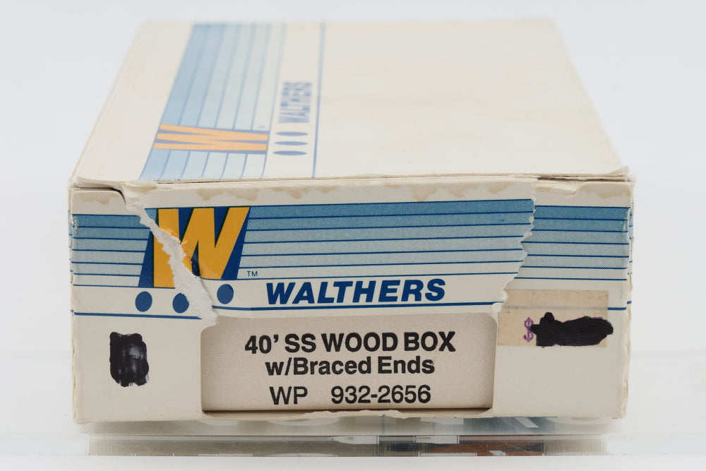 Walthers, HO scale, Western Pacific (WP) 40' SS Wood Boxcar Kit, 26039, 932-2656