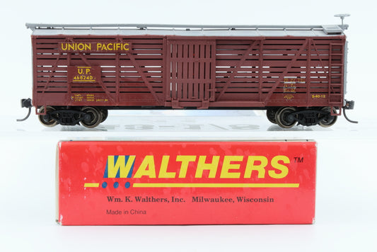 Walthers, HO scale, Union Pacific (UP) 40ft Stock Car, built kit, with metal wheel and Kadee couplers, 46824D, not in original box