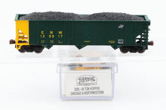 Atlas N scale Chicago and Northwestern (CNW) 3-Bay 90 ton hopper car, Plastic knuckle couplers, 136123 (Copy)