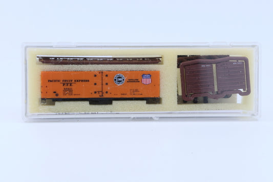 Intermountain N scale Pacific Fruit Express (PFE) 40' Steel Sided Ice Bunker Reefer car kit, R-40-23, 46921, 60501-15, preowned, new in box