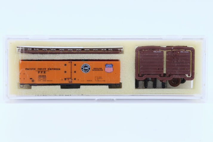 Intermountain N scale Pacific Fruit Express (PFE) 40' Steel Sided Ice Bunker Reefer car kit, R-40-23, 48368, 60501-23, preowned, new in box