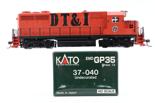 Kato HO scale Locomotive EMD GP35 Phase Ib, w/o Dynamic Brakes, Detroit Toledo and Ironton #351, custom painted and decaled, DC, 37-040